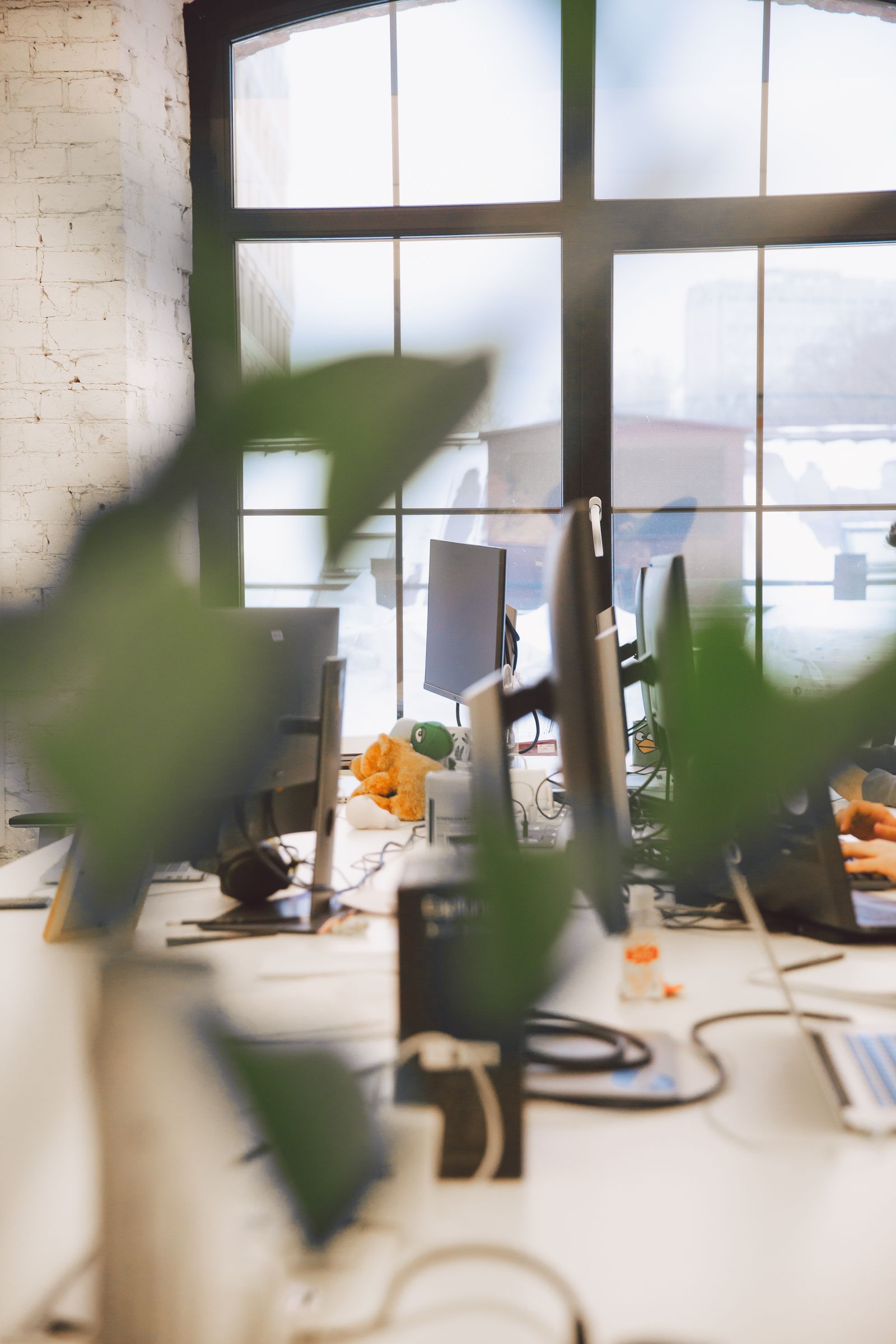 Bureau épuré propice à la concentration sur une seule tâche