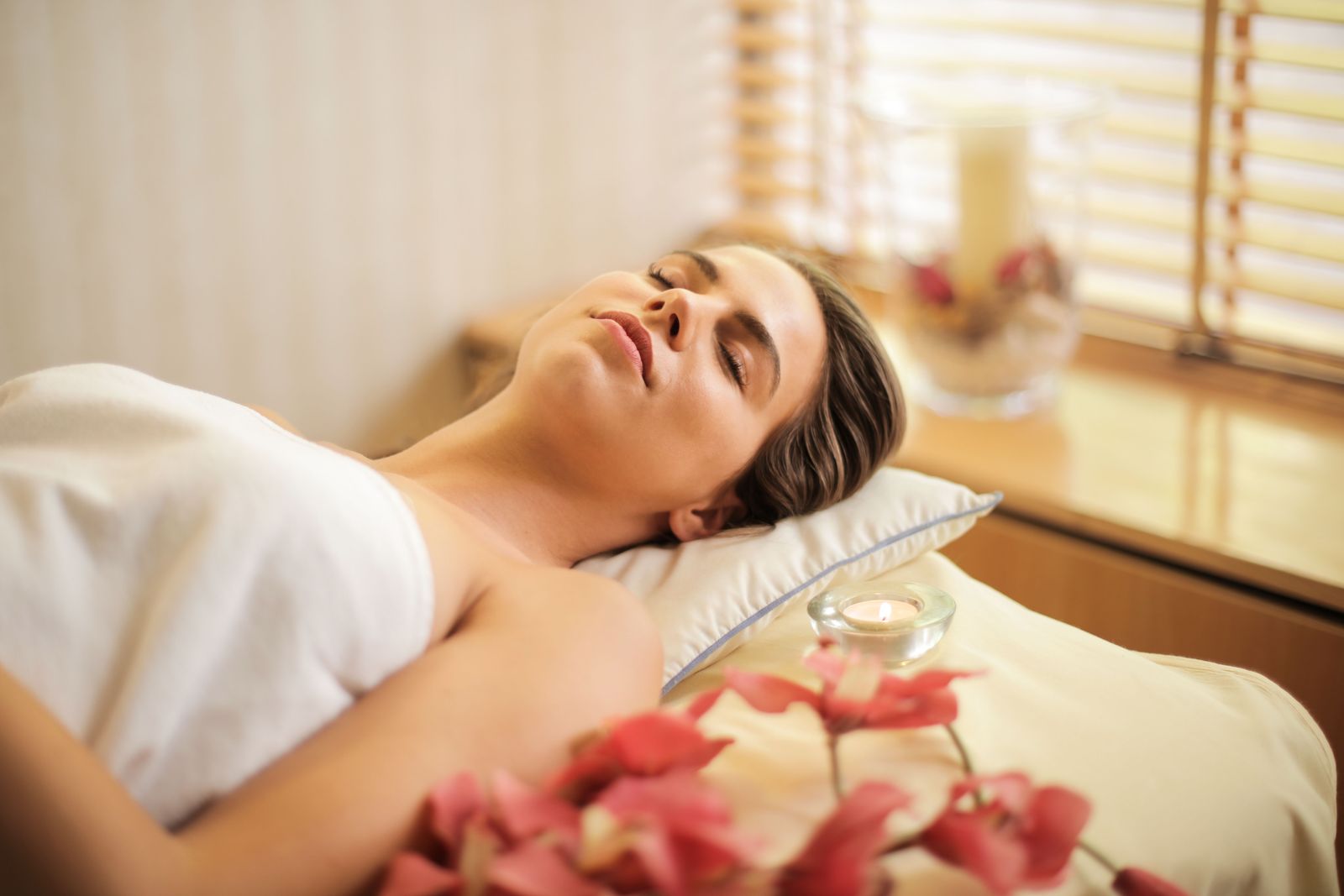 Personne assoupie en pleine journée, sieste courte