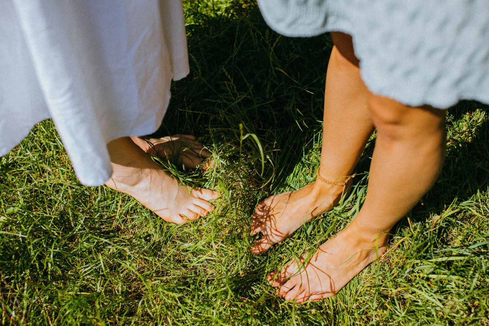 La marche pieds nus a-t-elle vraiment des bienfaits pour la santé ?